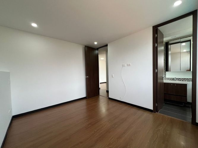 Apartamento de 2 alcobas en arriendo en Loma Del Chocho, Envigado, 78 m² · foto 11 de 17