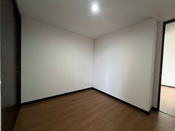 Apartamento de 2 alcobas en arriendo en Loma Del Chocho, Envigado, 78 m² · foto 13 de 17