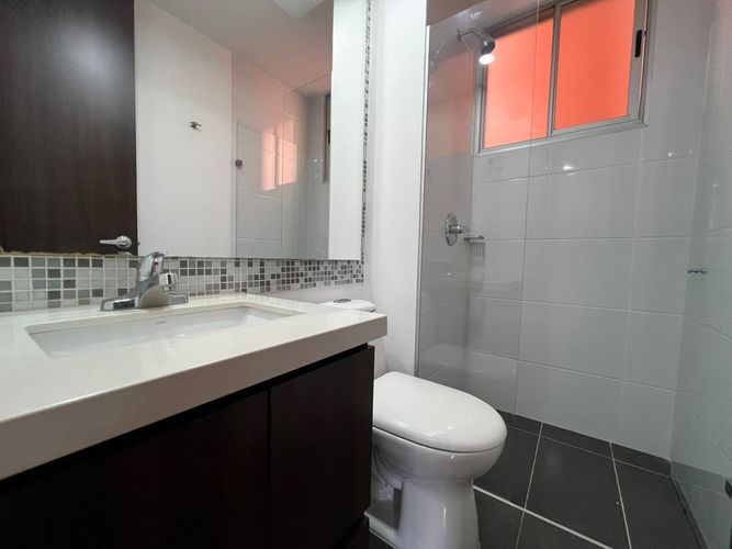Apartamento de 2 alcobas en arriendo en Loma Del Chocho, Envigado, 78 m² · foto 16 de 17