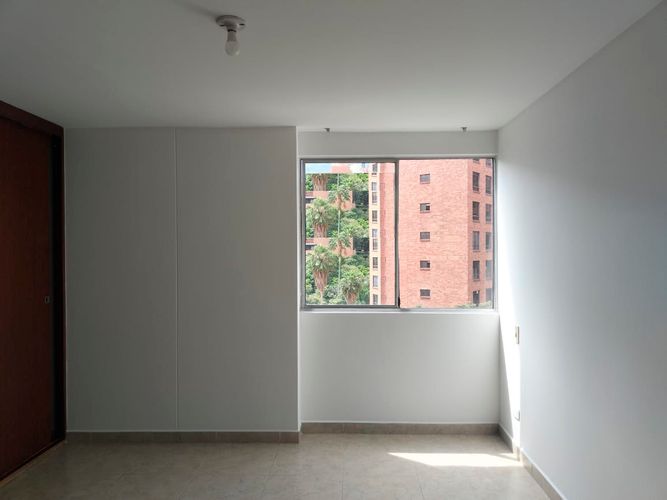 Apartamento de 3 alcobas en arriendo en El Poblado, Medellín, 77 m² · foto 9 de 16