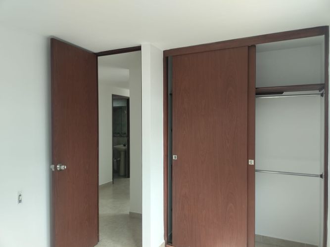 Apartamento de 3 alcobas en arriendo en El Poblado, Medellín, 77 m² · foto 13 de 16