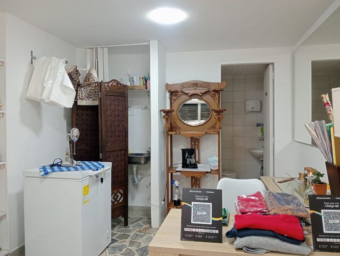Local en arriendo en Laureles, Medellín, 40 m² · foto 3 de 7