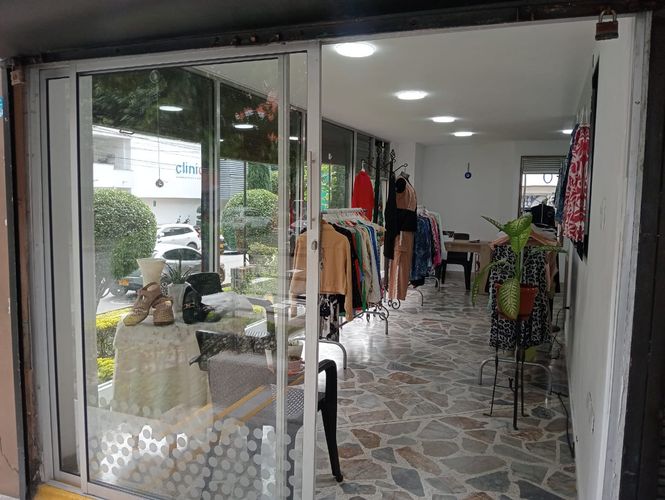 Local en arriendo en Laureles, Medellín, 40 m² · foto 6 de 7