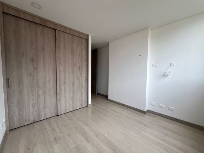 Apartamento de 2 alcobas en arriendo en Loma Del Esmeraldal, Envigado, 105 m² · foto 13 de 16