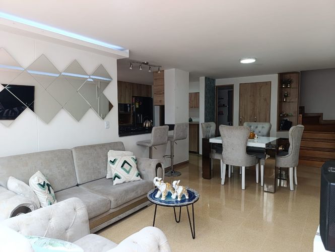 Apartamento de 3 alcobas en venta en Los Naranjos, Medellín, 100 m² · foto 3 de 20