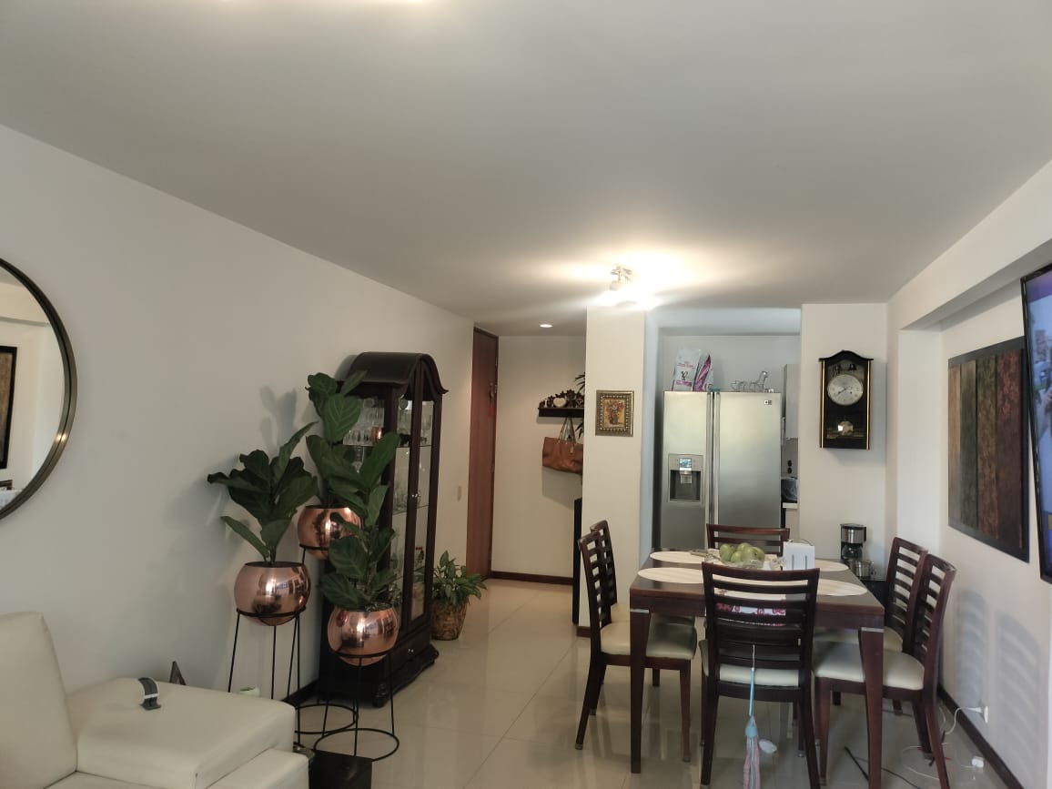 Apartamento en venta en El Poblado, Medellín · foto 4 de 14