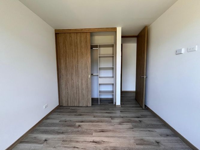 Apartamento de 2 alcobas en venta en Los Salados, El Retiro, 84 m² · foto 3 de 20