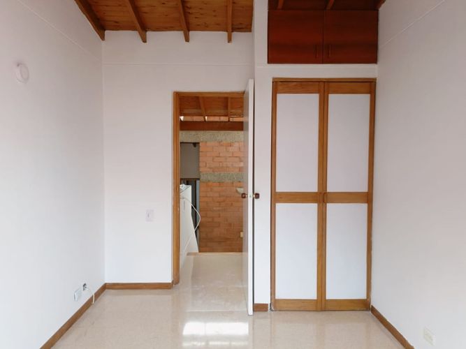 Casa de 4 alcobas en venta en Belén, Medellín, 180 m² · foto 9 de 16
