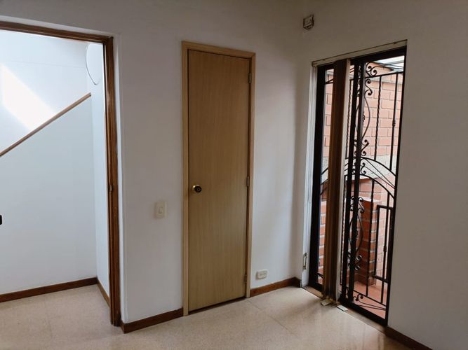 Casa de 4 alcobas en venta en Belén, Medellín, 180 m² · foto 10 de 16