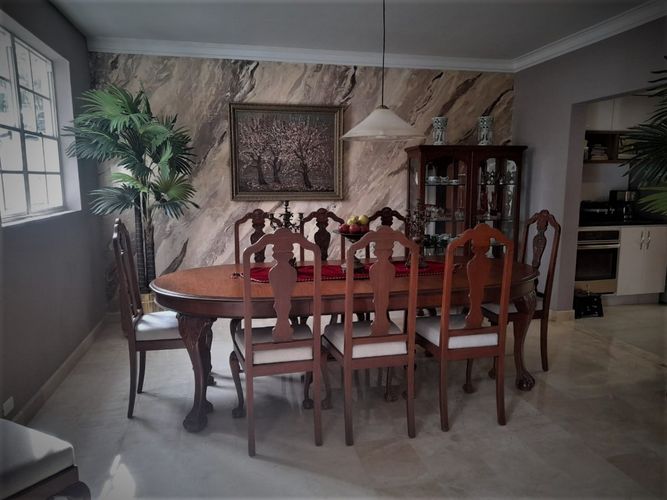Casa de 4 alcobas en venta en El Tesoro, Medellín, 440 m² · foto 6 de 24