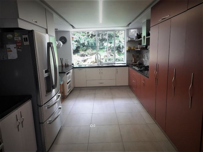 Casa de 4 alcobas en venta en El Tesoro, Medellín, 440 m² · foto 11 de 24