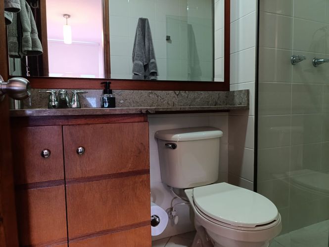 Apartamento de 3 alcobas en arriendo en El Poblado, Medellín, 170 m² · foto 16 de 19