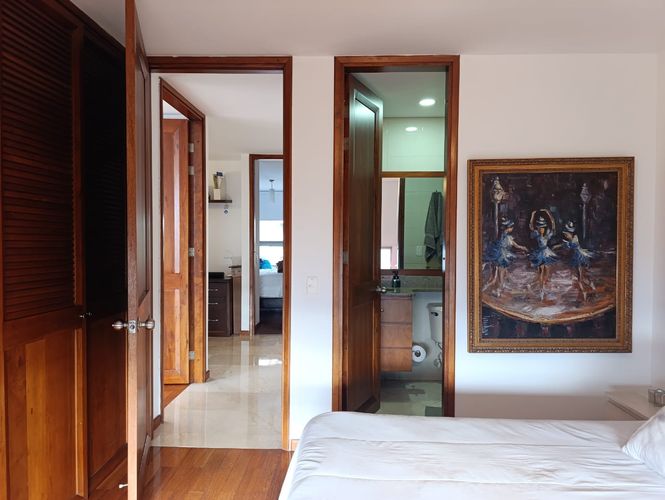 Apartamento de 3 alcobas en arriendo en El Poblado, Medellín, 170 m² · foto 12 de 19