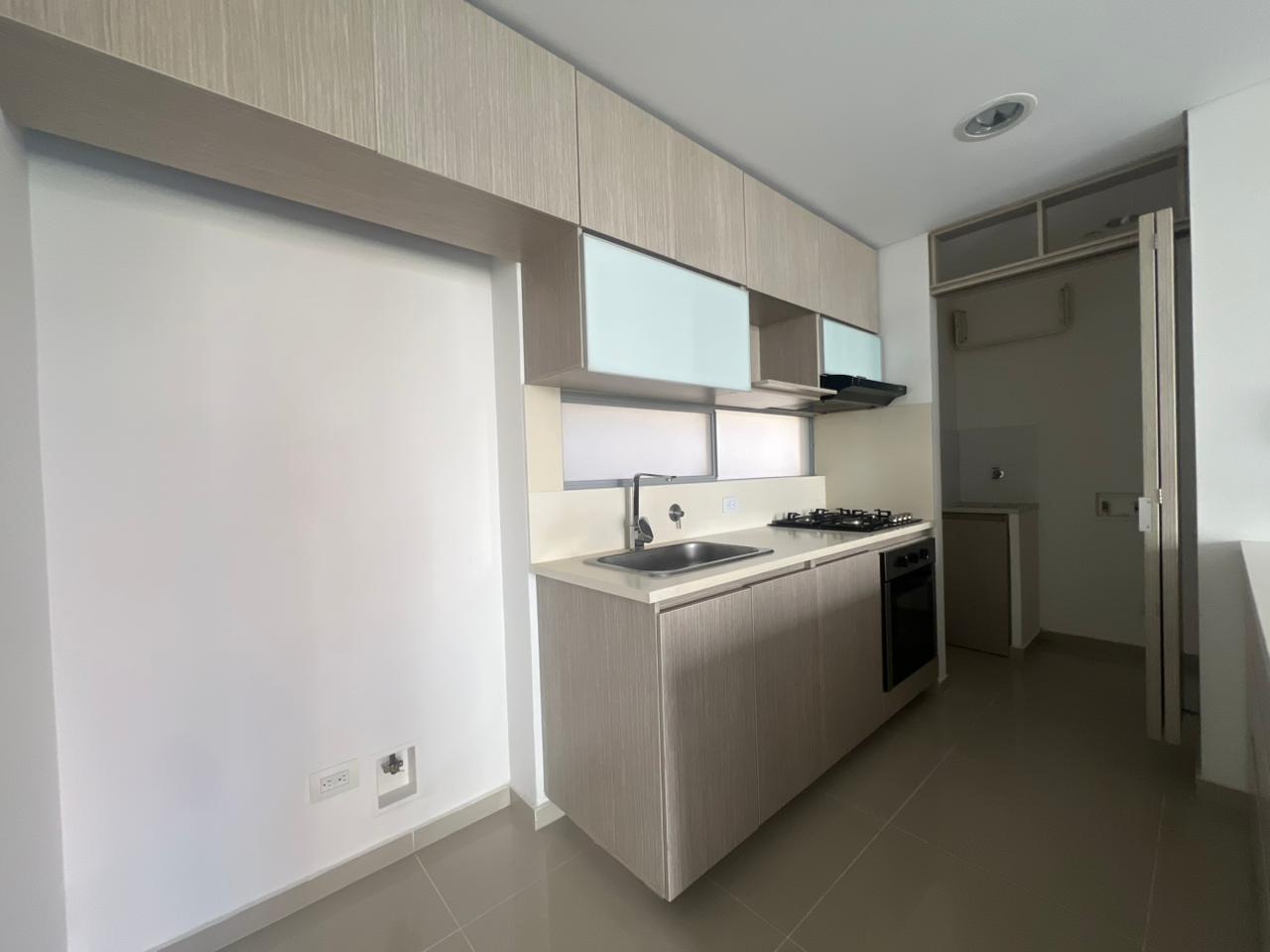Apartamento en arriendo en Cumbres, Envigado · foto 5 de 18