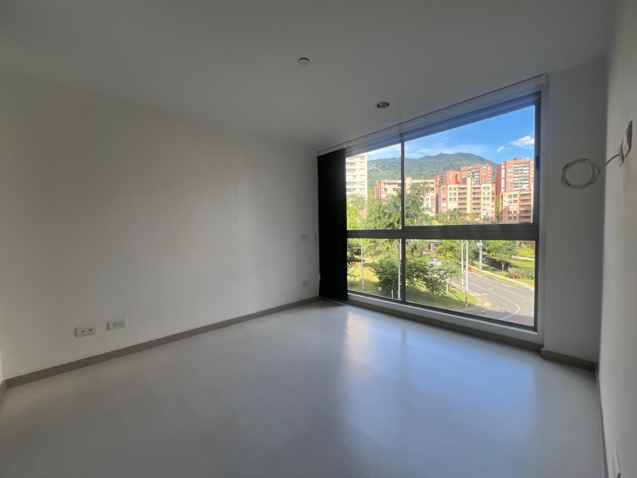 Apartamento en arriendo en Cumbres, Envigado · foto 9 de 18