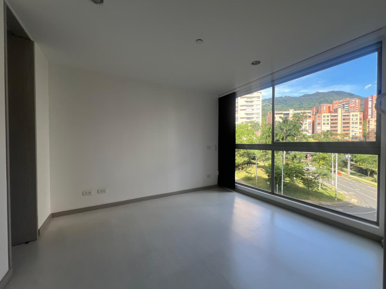 Apartamento en arriendo en Cumbres, Envigado · foto 11 de 18