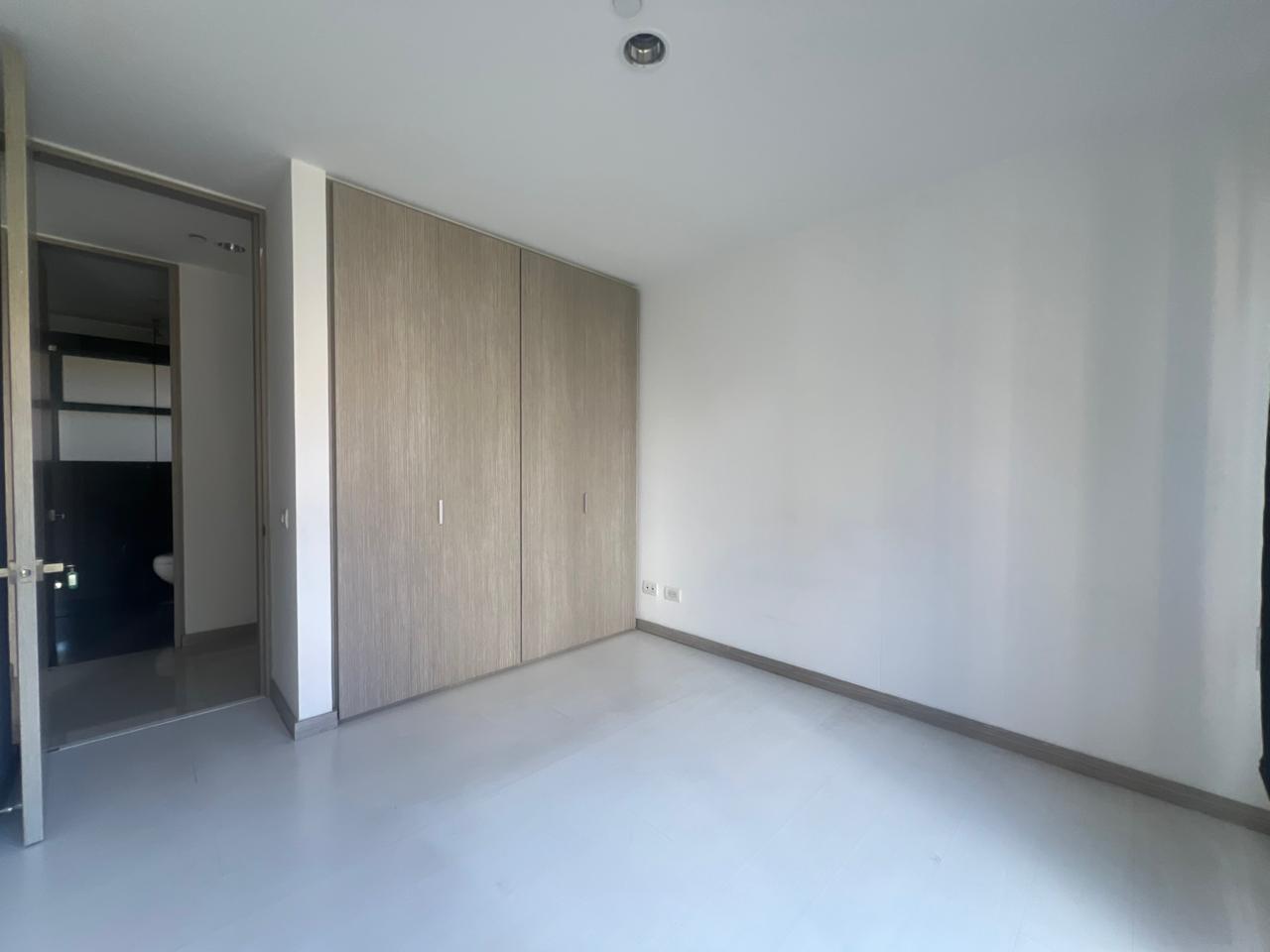 Apartamento en arriendo en Cumbres, Envigado · foto 14 de 18