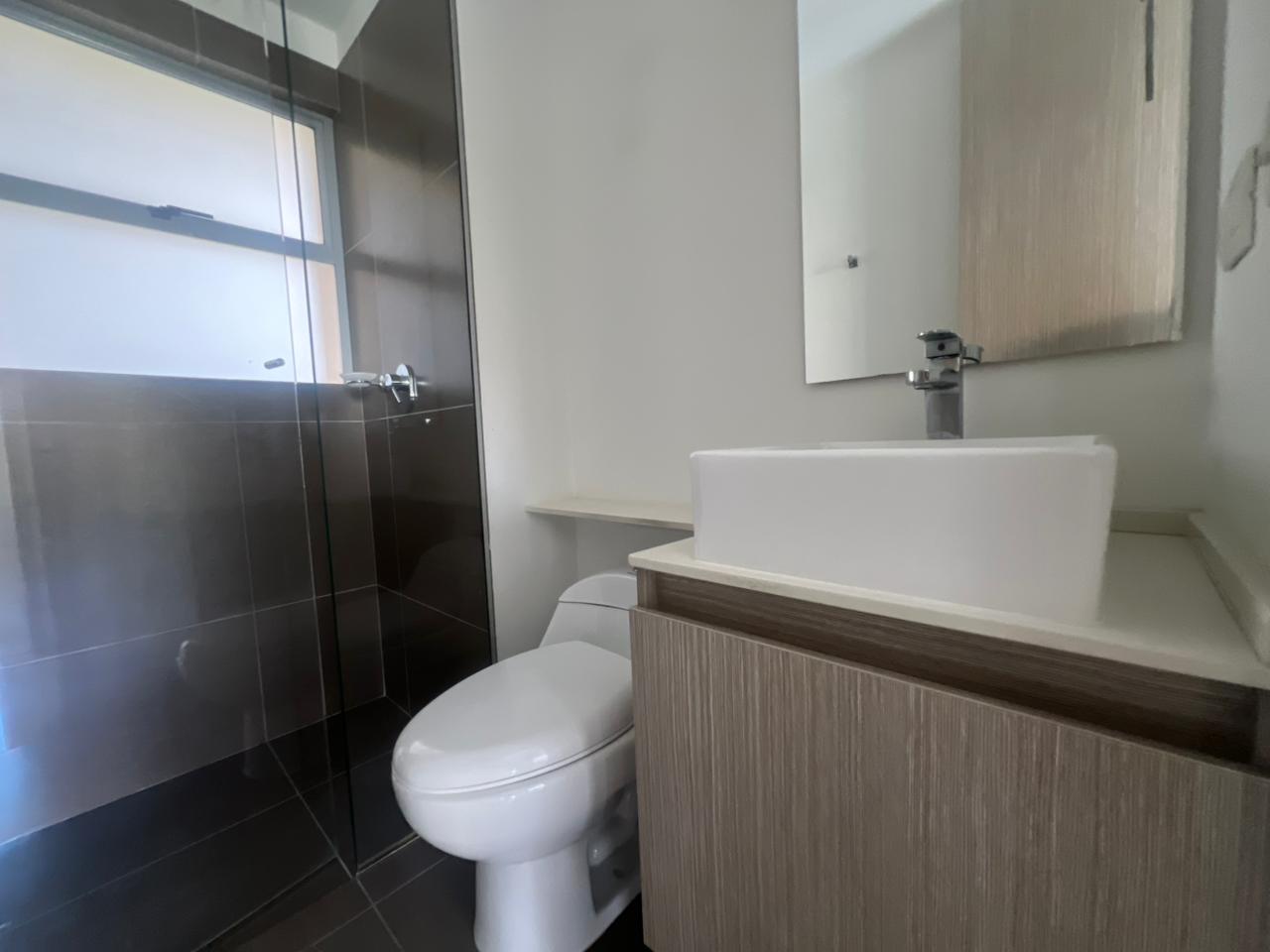 Apartamento en arriendo en Cumbres, Envigado · foto 17 de 18