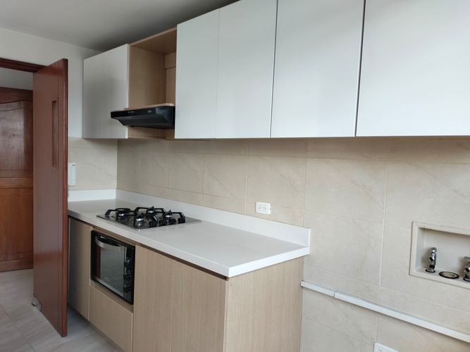 Apartamento de 2 alcobas en arriendo en Lalinde, Medellín, 76 m² · foto 4 de 13
