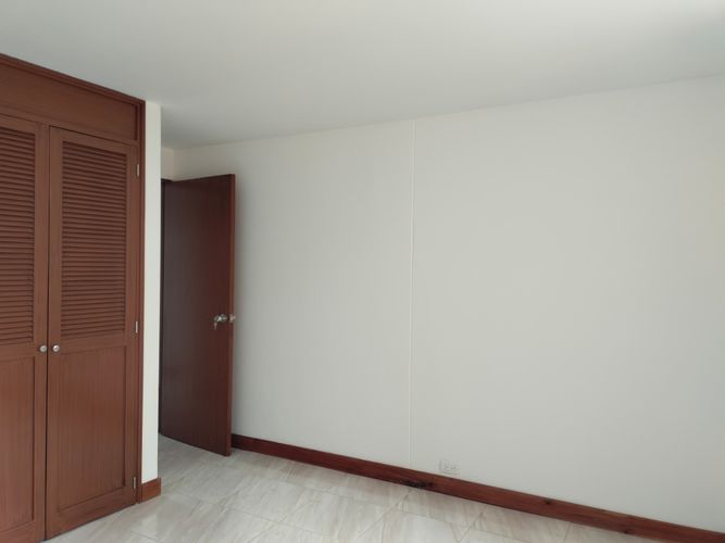 Apartamento de 2 alcobas en arriendo en Lalinde, Medellín, 76 m² · foto 7 de 13