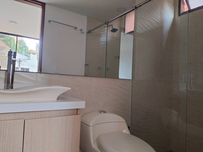 Apartamento de 2 alcobas en arriendo en Lalinde, Medellín, 76 m² · foto 12 de 13