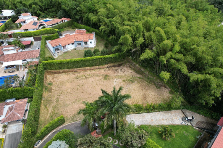 Lote en venta en Cerritos, Pereira, 1657 m² · foto 3 de 14