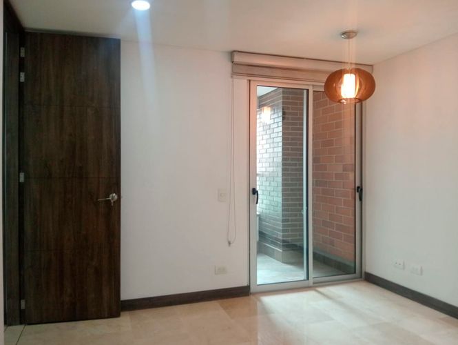 Apartamento de 3 alcobas en arriendo en Laureles, Medellín, 109 m² · foto 14 de 18