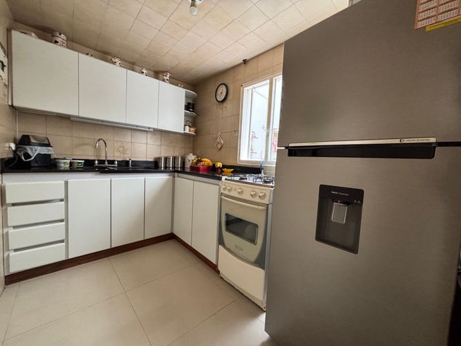 Casa de 12 alcobas en venta en Santa Teresa, Bogotá, 241 m² · foto 4 de 24