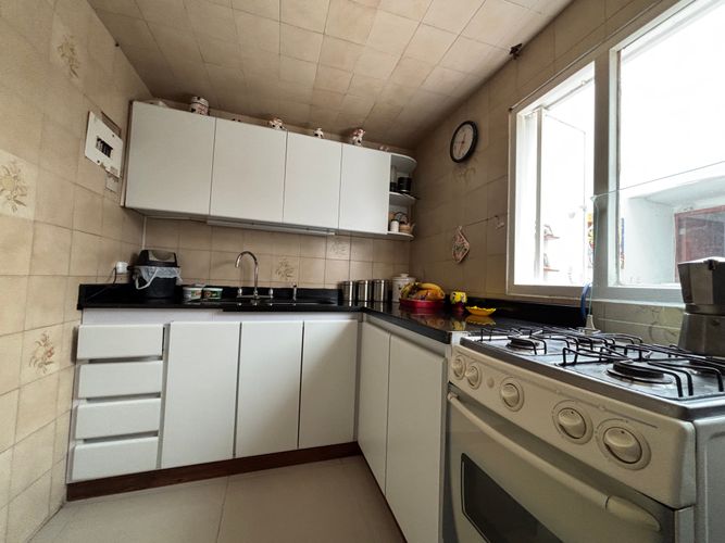 Casa de 12 alcobas en venta en Santa Teresa, Bogotá, 241 m² · foto 5 de 24