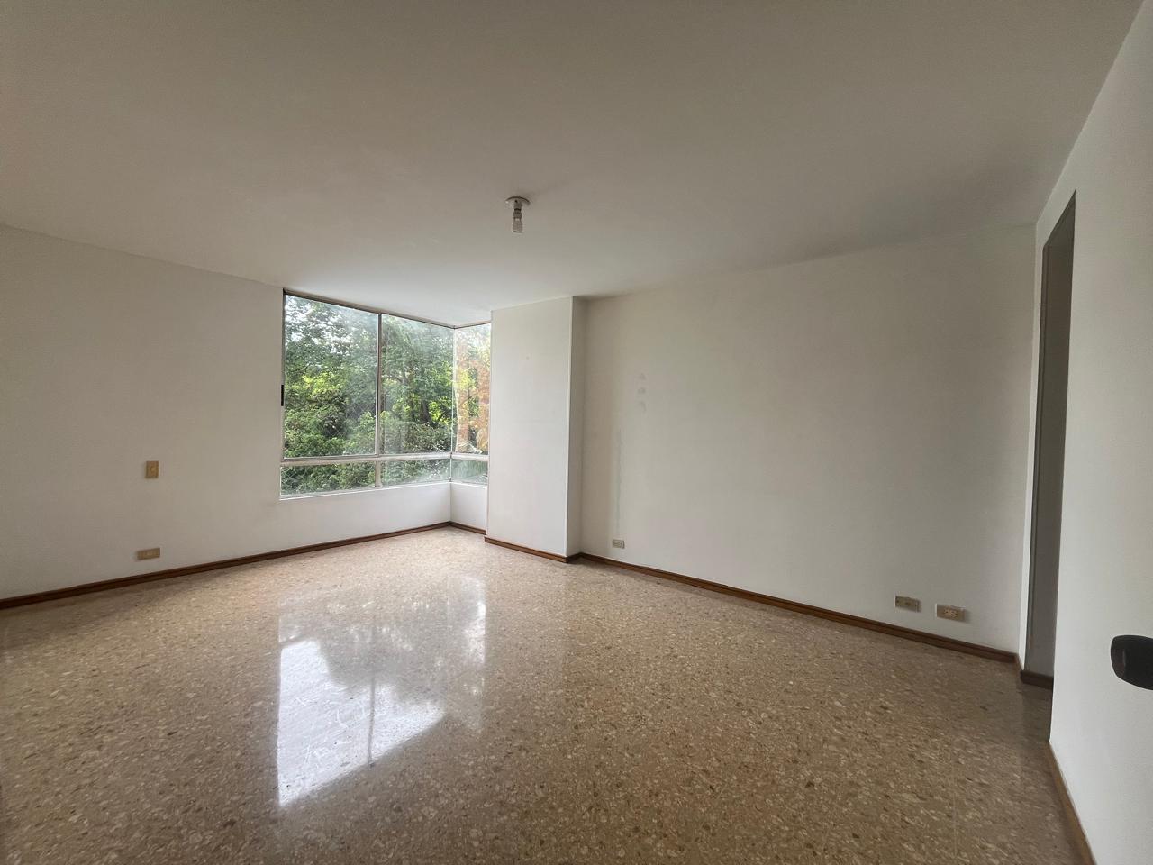 Apartamento en venta en El Poblado, Medellín · foto 9 de 17
