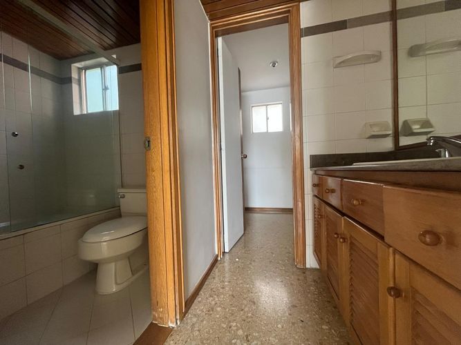 Apartamento en venta en El Poblado, Medellín · foto 16 de 17