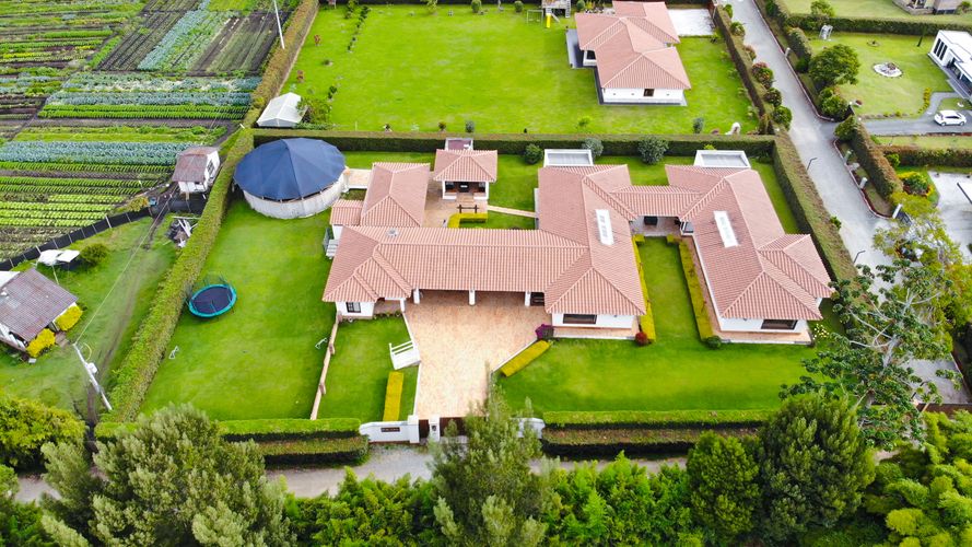 Casa de 9 alcobas en venta en El Tambo, La Ceja · foto 8 de 18