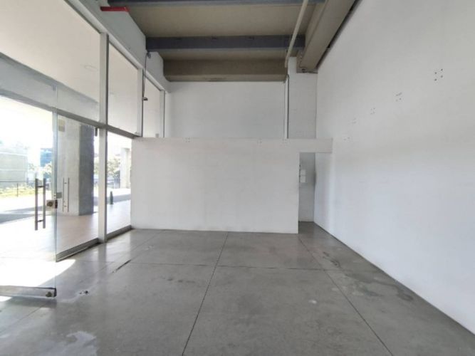 Local en arriendo en Playas De Doña Maria, Itagüí, 168 m² · foto 2 de 3