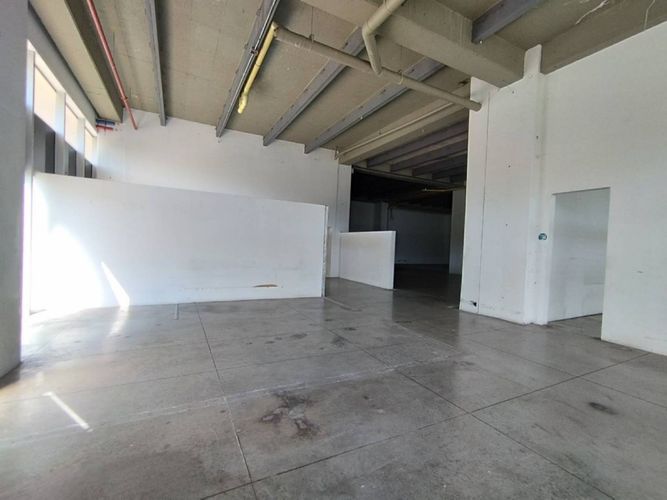 Local en arriendo en Playas De Doña Maria, Itagüí, 100 m² · foto 4 de 5