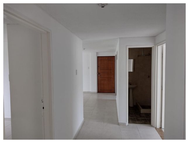 Apartamento de 3 alcobas en venta en Pampa Linda, Cali, 110 m² · foto 3 de 23