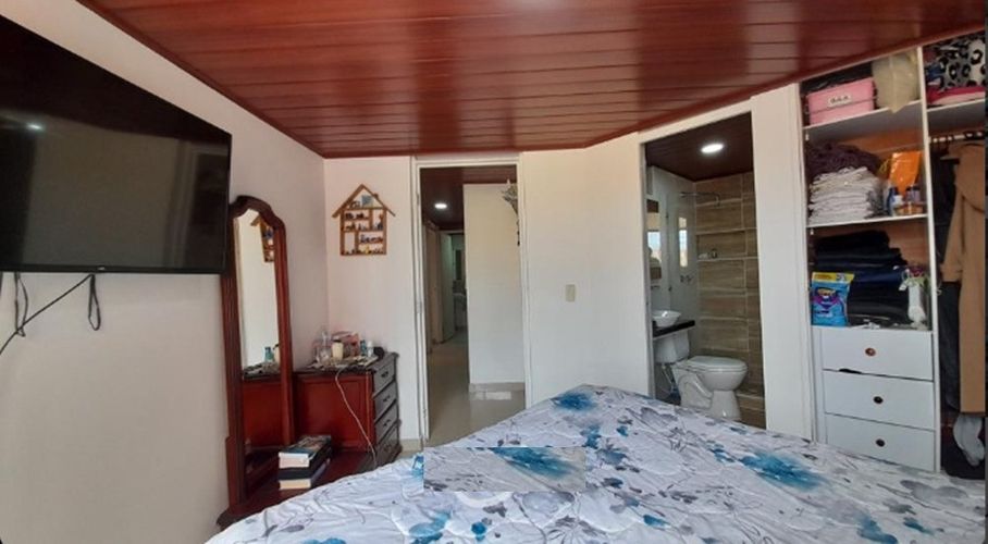 Apartamento de 3 alcobas en venta en El Pinar, Bogotá, 61 m² · foto 5 de 18
