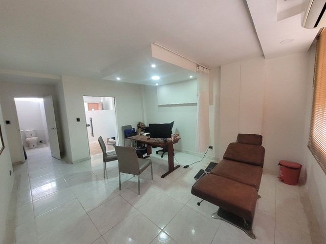 Consultorio en venta en San Vicente, Cali, 35 m² · foto 7 de 19
