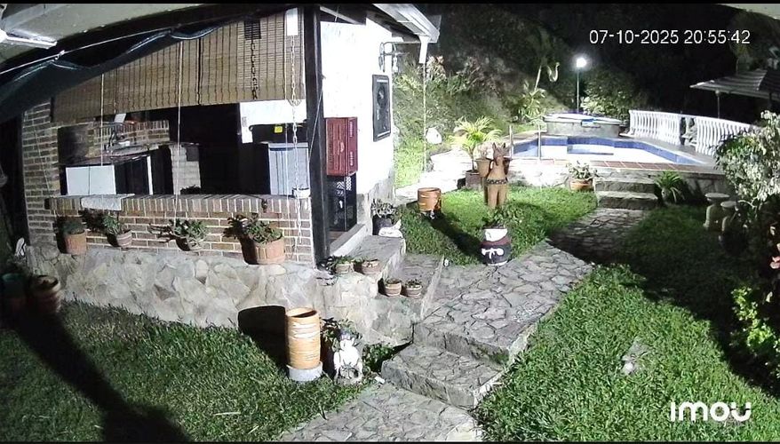 Casa de 4 alcobas en venta en Los Llanitos, Piedecuesta, 1000 m² · foto 2 de 24