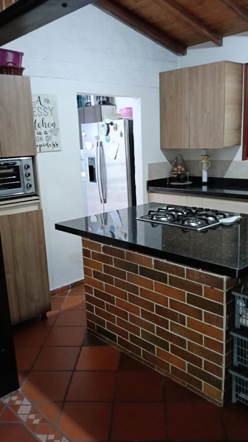 Casa de 4 alcobas en venta en Los Llanitos, Piedecuesta, 1000 m² · foto 6 de 24