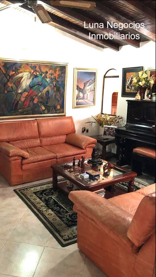 Casa de 6 alcobas en venta en Lagos Del Cacique, Bucaramanga, 550 m² · foto 10 de 24