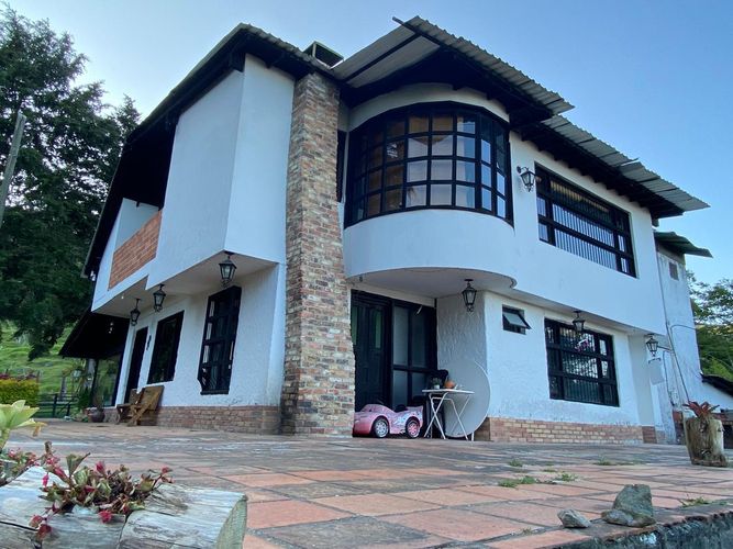 Finca en venta en San Felix, Bello, 230 m² · foto 7 de 24