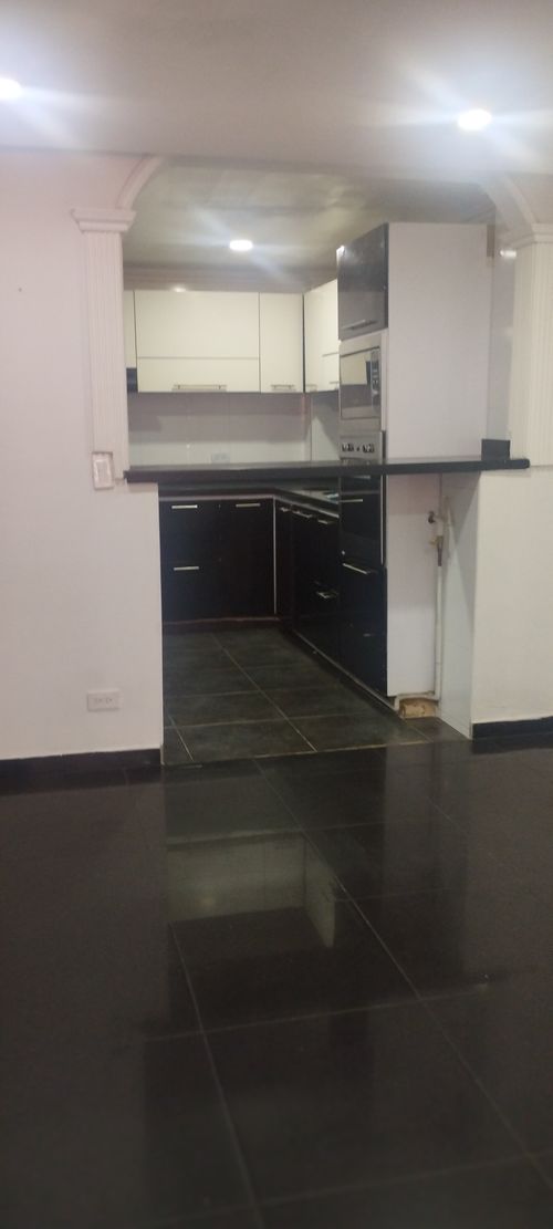 Casa de 4 alcobas en venta en El Mortiño, Bogotá, 108 m² · foto 6 de 24
