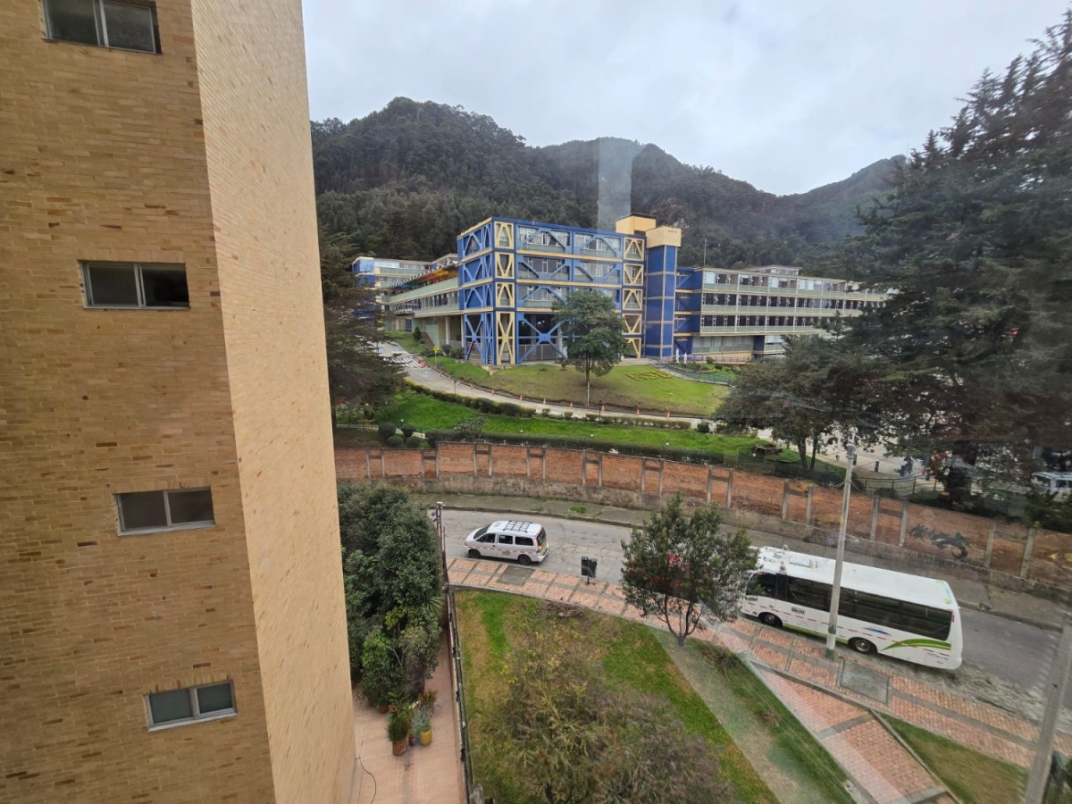 Apartamento en venta en Chapinero Alto, Bogotá · foto 13 de 19