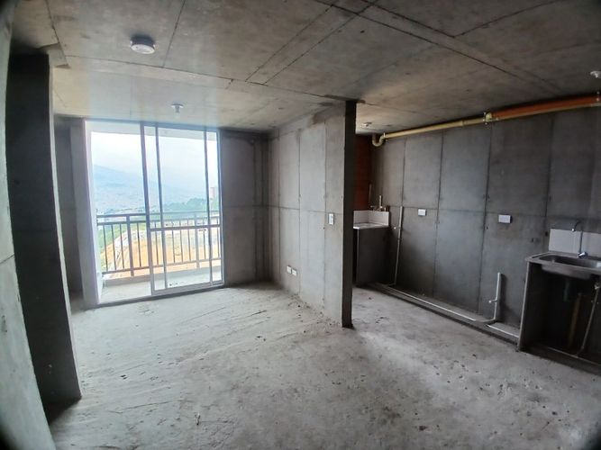 Apartamento de 2 alcobas en venta en Bucaros, Bello, 50 m² · foto 2 de 17
