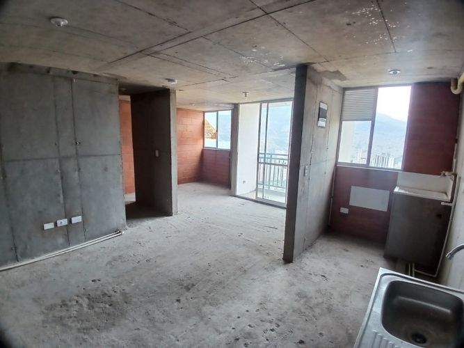 Apartamento de 2 alcobas en venta en Bucaros, Bello, 50 m² · foto 4 de 17