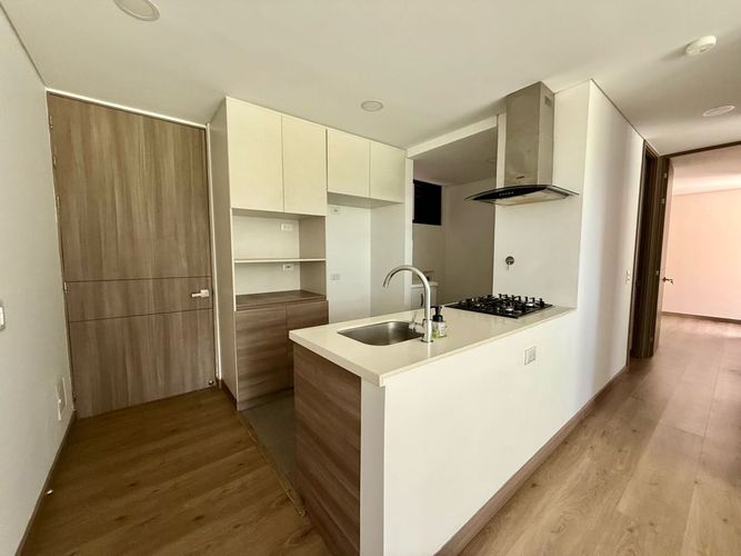 Apartamento de 2 alcobas en venta en Los Salados, El Retiro, 66 m² · foto 2 de 11