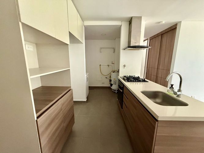 Apartamento de 2 alcobas en venta en Los Salados, El Retiro, 66 m² · foto 3 de 11