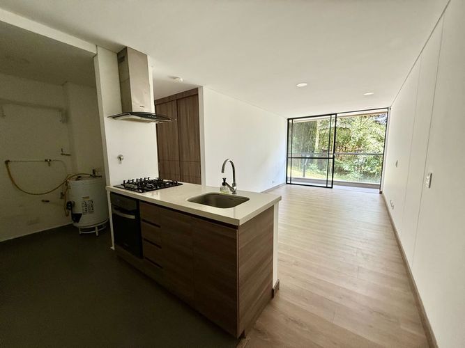 Apartamento de 2 alcobas en venta en Los Salados, El Retiro, 66 m² · foto 4 de 11