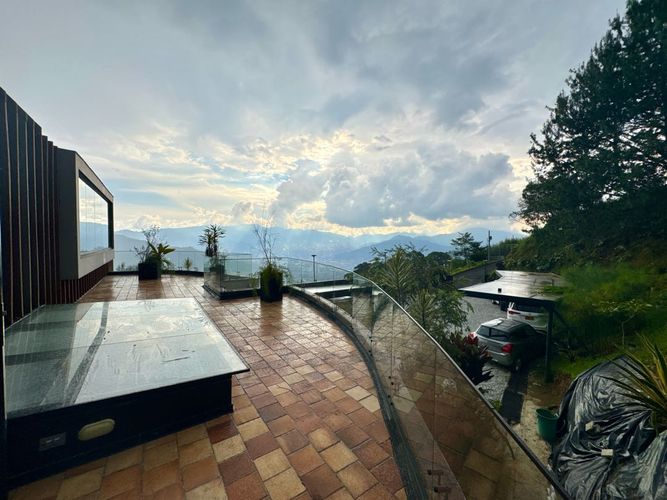 Casa de 5 alcobas en venta en Las Palmas, Envigado, 340 m² · foto 14 de 24