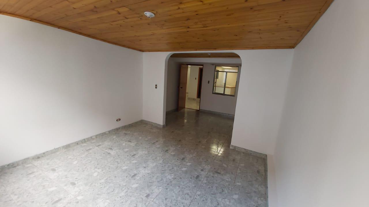 Casa en venta en Fontibon, Bogotá · foto 2 de 15